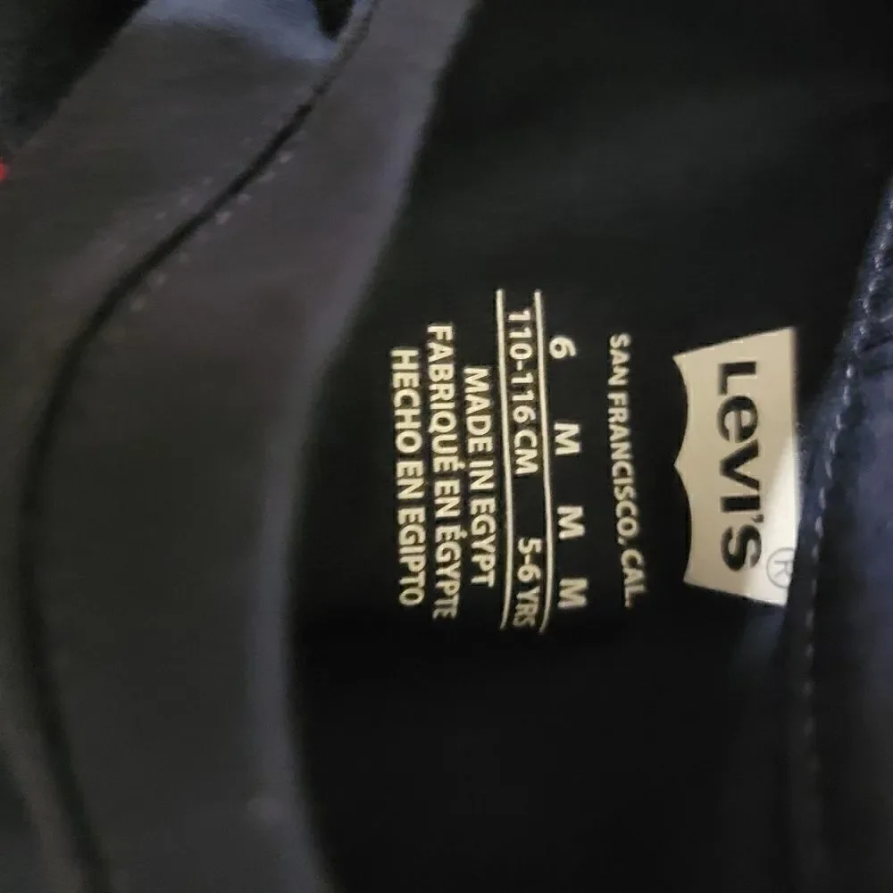 Levi’s crew neck boy tee shirt cotton navy NWT